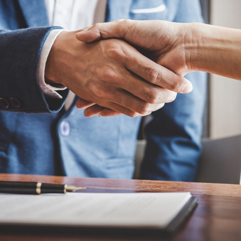 News 20 injury law firm of south florida boca raton wpb_0003_bigstock-Real-Estate-Agent-And-Customer-251096992